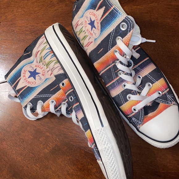 Multicolored converse - Picture 3 of 5